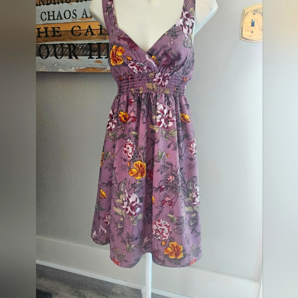 H&M Lavender Floral Smocked Waist Mini Dress size 8